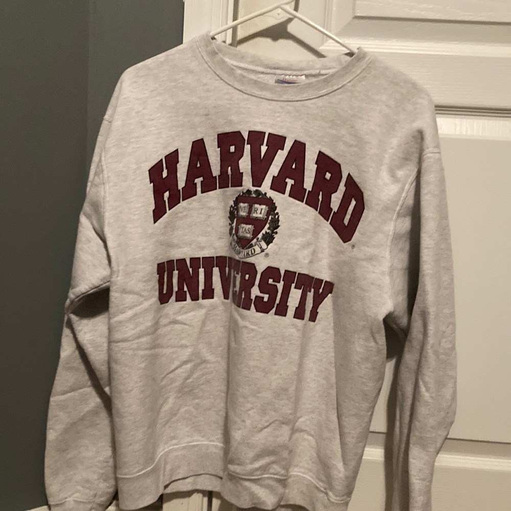 Vintage 1990’s Harvard Crewneck!